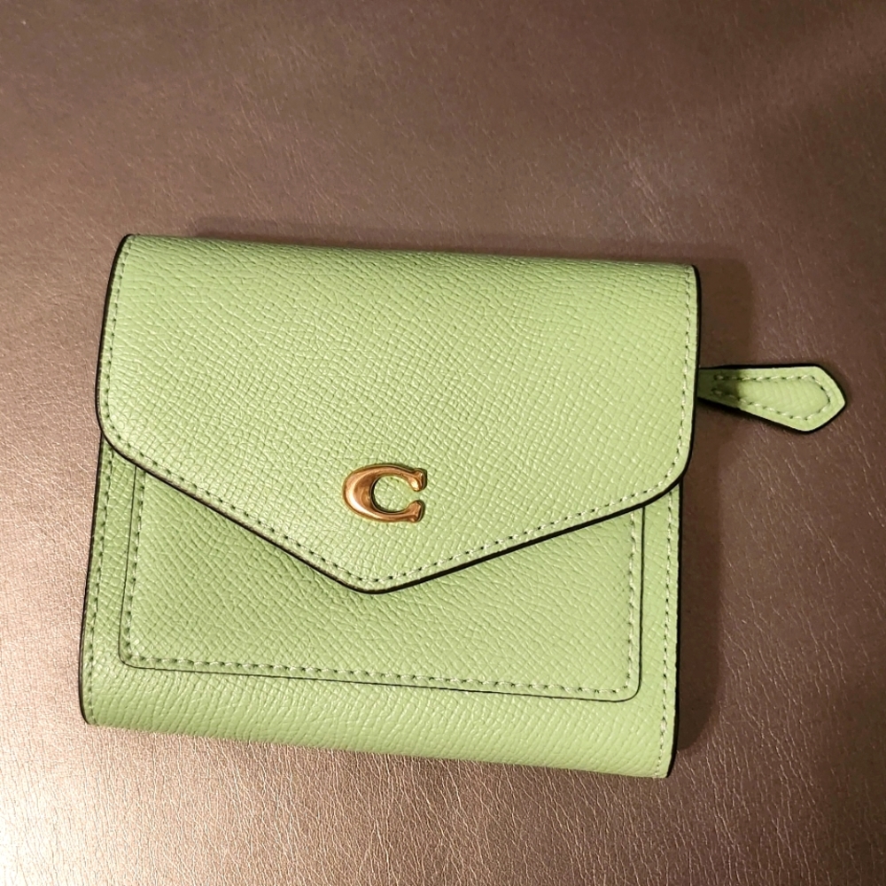 Coach Wyn Wallet BNWT